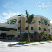 Holiday Inn Express & Suites Marathon 2*