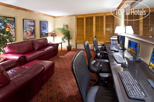 Новые добавленные фото туристов Crowne Plaza Fort Myers at Bell Tower Shops 4*