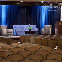 DoubleTree by Hilton Tampa Airport-Westshore