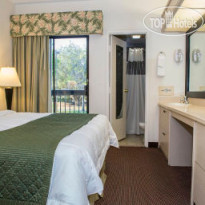 Baymont Inn and Suites Tampa near Busch Gardens USF 