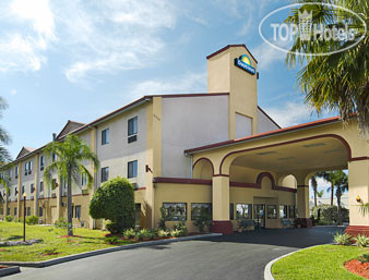 Фотографии отеля  Days Inn Sarasota - Siesta Key 2*