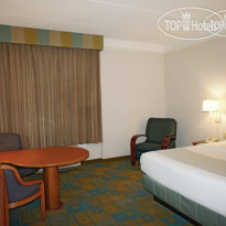 La Quinta Inn & Suites Tampa Brandon Regency Park 