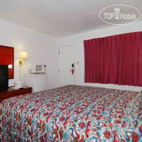 Econo Lodge University 