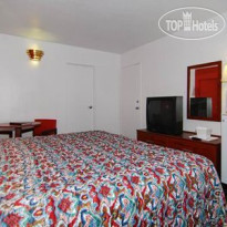 Econo Lodge University 