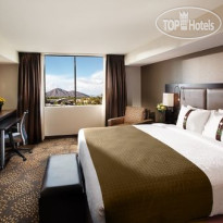 Holiday Inn Hotel & Suites Phoenix Airport North 