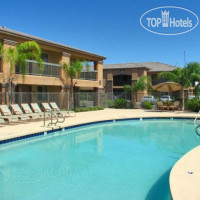 Legacy Suites Tolleson 2*