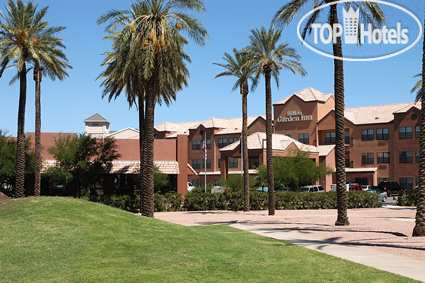 Фотографии отеля  Hilton Garden Inn Phoenix Airport 3*