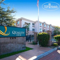 Quality Inn At Asu-Airport 2*