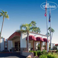 Quality Suites near Old Town Scottsdale 2*