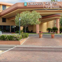 Embassy Suites Phoenix Biltmore 