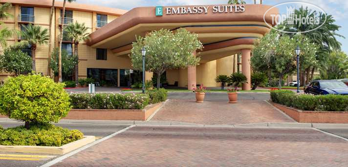 Фотографии отеля  Embassy Suites Phoenix Biltmore 3*