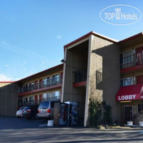 Econo Lodge Near Clackamas Town Center 