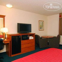 Quality Inn and Suites Airport Medford 