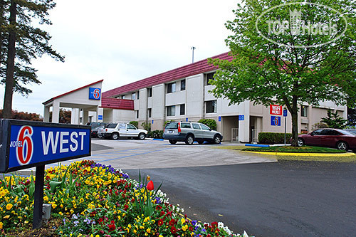 Фотографии отеля  Motel 6 Portland - Tigard West 3*