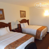 Brookside Inn & Suites White City