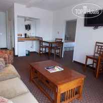Brookside Inn & Suites White City