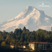 Columbia Gorge Hotel 