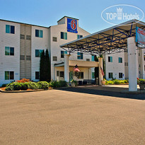 Motel 6 Roseburg 