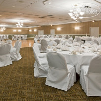 Radisson Hotel Milwaukee North Shore