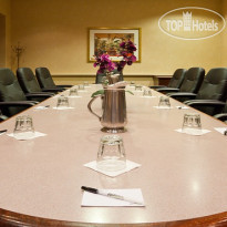 Radisson Hotel Milwaukee North Shore