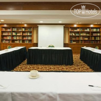 Radisson Hotel Milwaukee North Shore