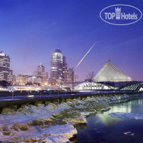 Radisson Hotel Milwaukee North Shore