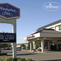 Hampton Inn Green Bay 3*