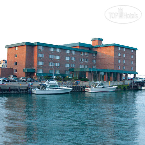 Фотографии отеля  Holiday Inn Harborview - Port Washington 2*