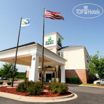 Holiday Inn Express Hotel & Suites Delafield 