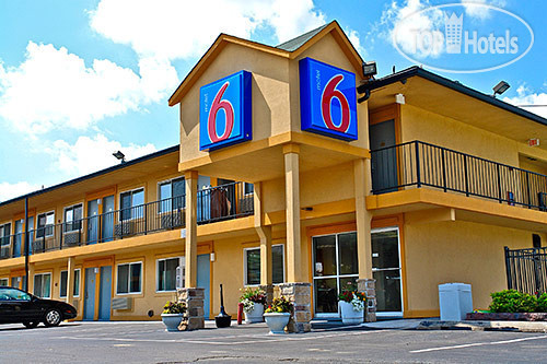 Фотографии отеля  Motel 6 Oshkosh 2*