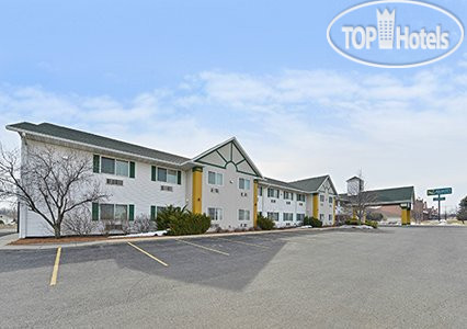 Фотографии отеля  Quality Inn & Suites Stoughton 2*