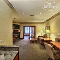 Comfort Suites Green Bay Номер