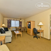 Best Western Plus Caldwell Inn & Suites 