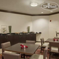 Hilton Auburn Hills Suites 