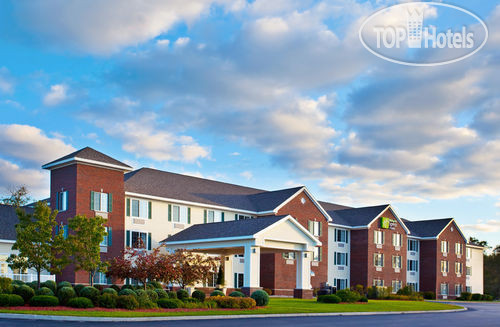 Фотографии отеля  Holiday Inn Express Hotel & Suites Acme-Traverse City 2*