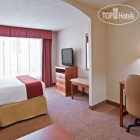 Holiday Inn Express Hotel & Suites Detroit - Utica 