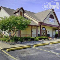 Econo Lodge & Suites Grand Rapids 2*