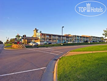 Фотографии отеля  Americas Best Value Inn Petoskey 2*