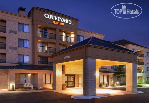 Фотографии отеля  Courtyard Detroit Novi 3*