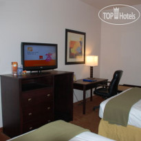Holiday Inn Express Hotel & Suites Fenton 