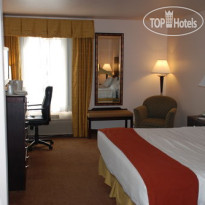 Holiday Inn Express Hotel & Suites Fenton 