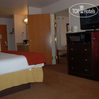 Holiday Inn Express Hotel & Suites Fenton 