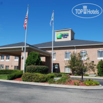 Holiday Inn Express Hotel & Suites Fenton 