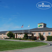 Holiday Inn Express Hotel & Suites Fenton 