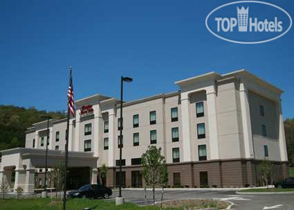Hampton Inn & Suites Warren