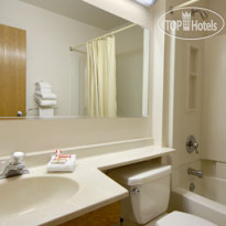 Super 8 Pittsburgh / Monroeville 