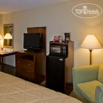 Comfort Inn & Suites Philadelphia Premium Outlets Area 