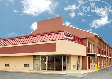 Фотографии отеля  Econo Lodge Northeast Reading 2*