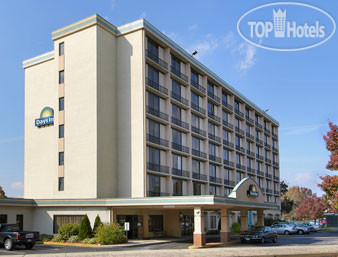 Фотографии отеля  Days Inn Chester Philadelphia Airport 2*