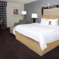Crowne Plaza Main Line